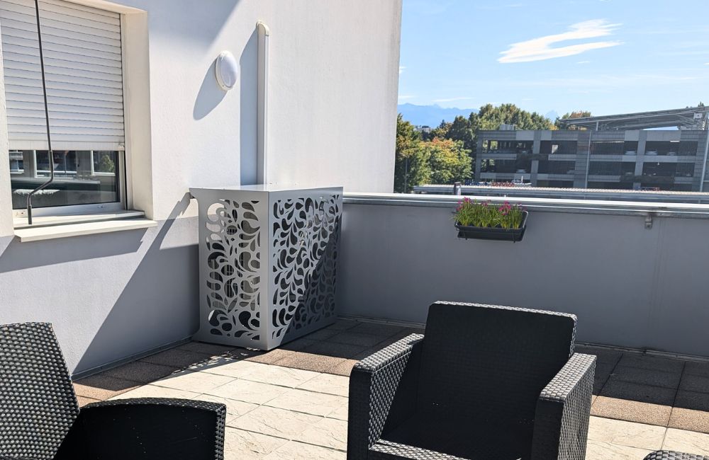 Cache-clim esthétique et design pour terrasse